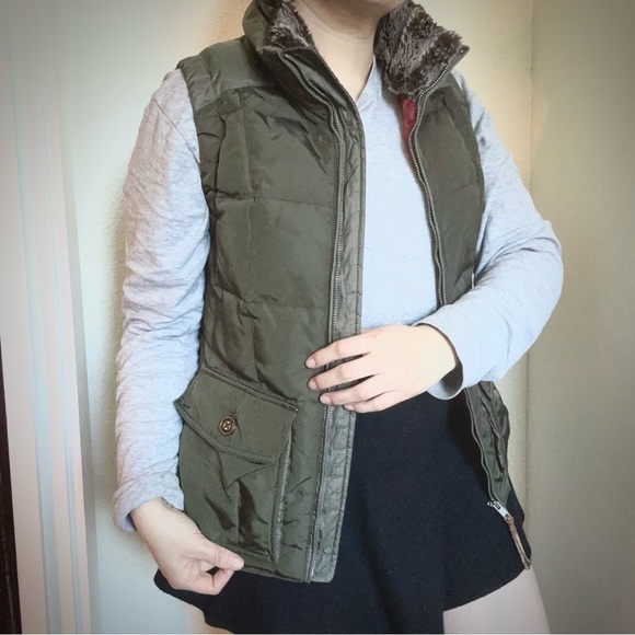 Goose Down Puffer Vest - Picture 6 of 6